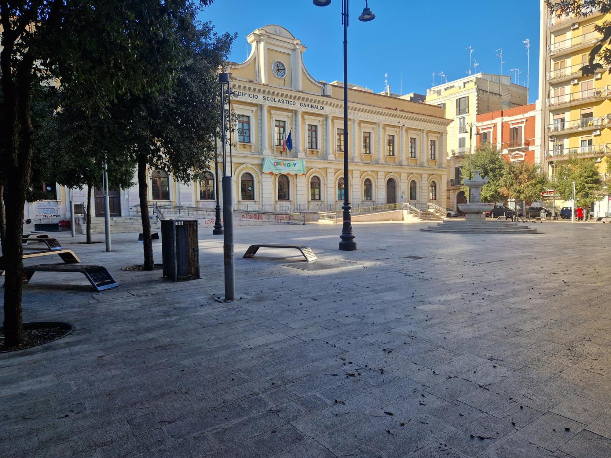 Dimora Luxury Alessia Apartment Bari Bagian luar foto