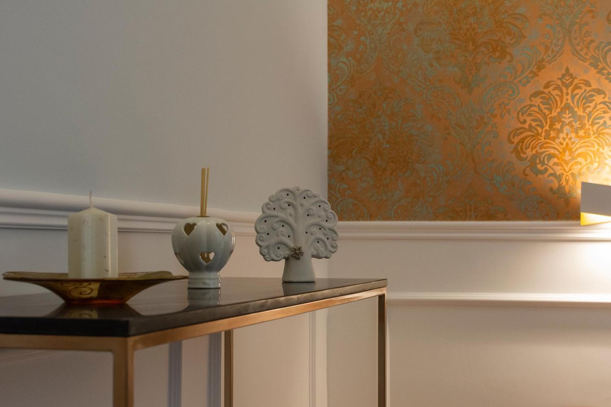 Dimora Luxury Alessia Apartment Bari Bagian luar foto