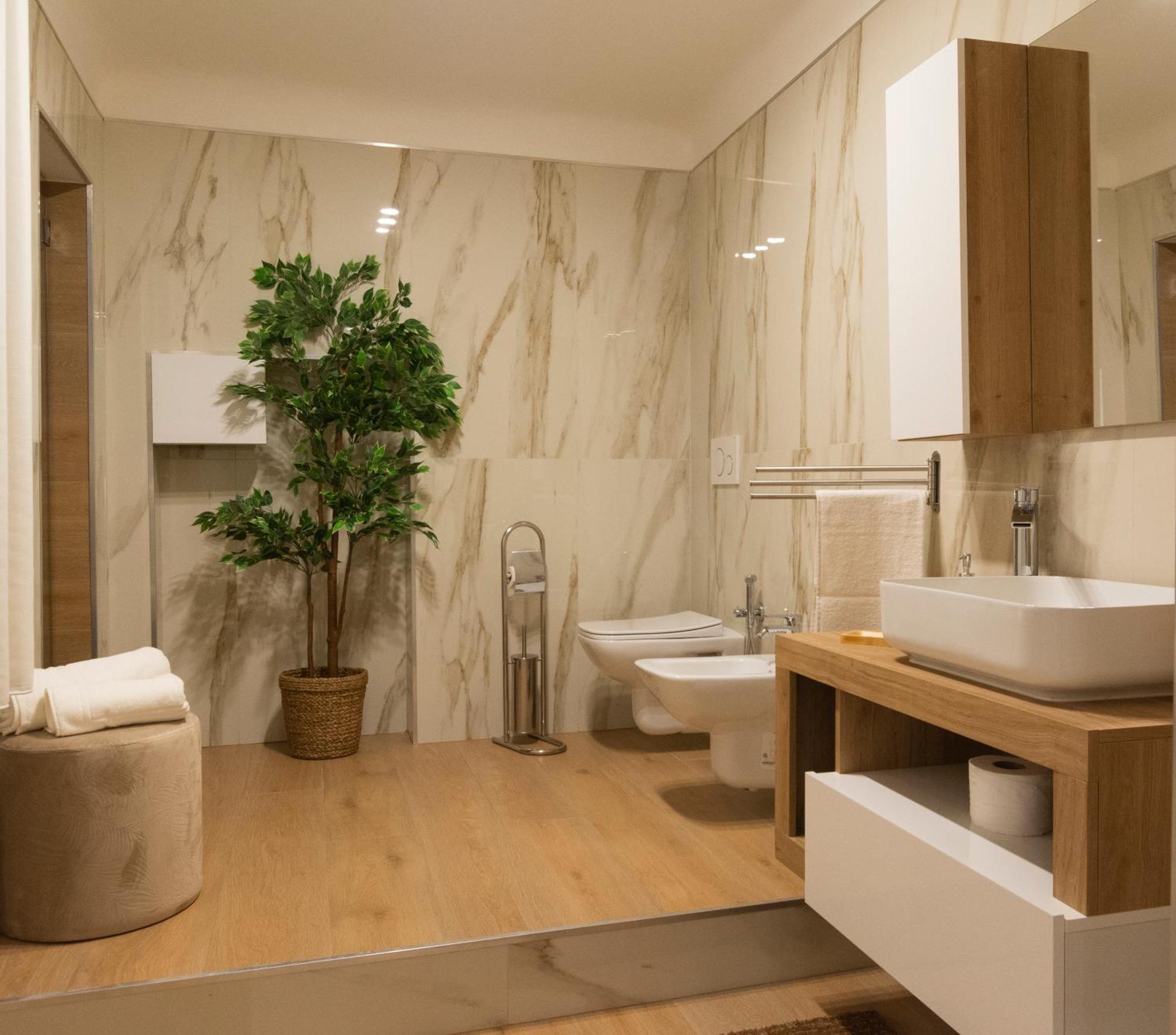 Dimora Luxury Alessia Apartment Bari Bagian luar foto
